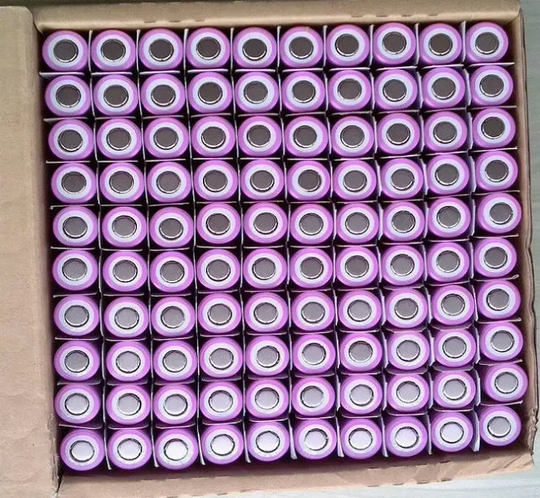 Cylindrical 18650 3.7V 3400mah Li-ion Battery (A-grade cell）